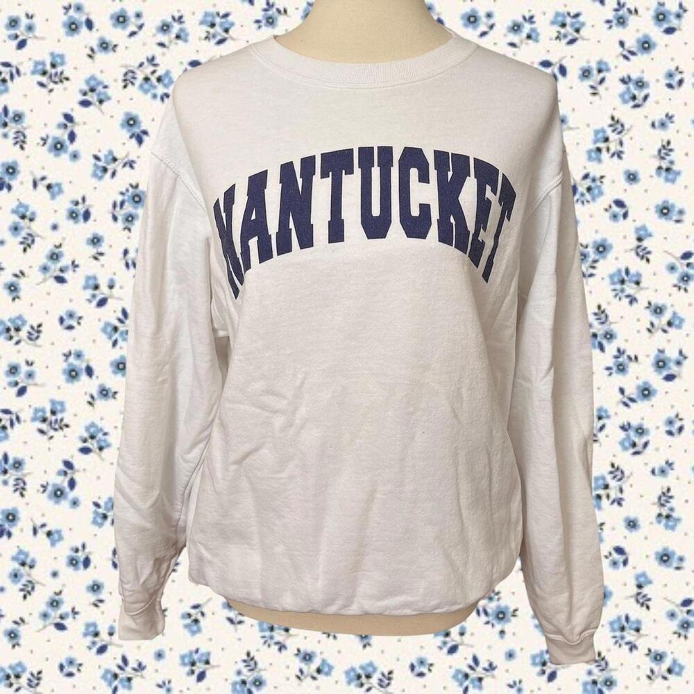 White & navy Nantucket crewneck sweatshirt